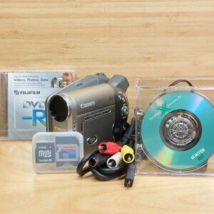 Canon DC10 1.3 MP DVD Camcorder, with 10x Optical Zoom, Made in Japan